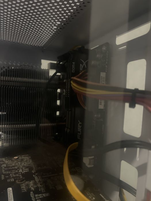 Продам комьютер