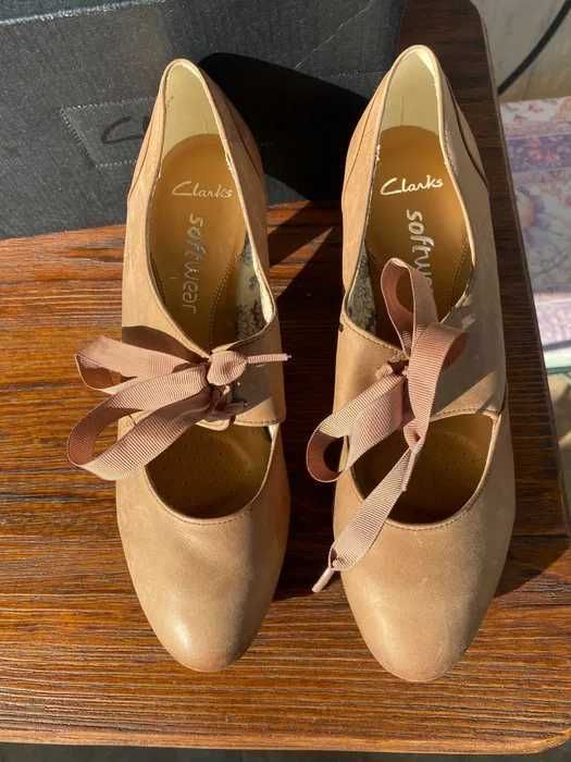 Обувки , сандали от естествена кожа-Италия, Англия