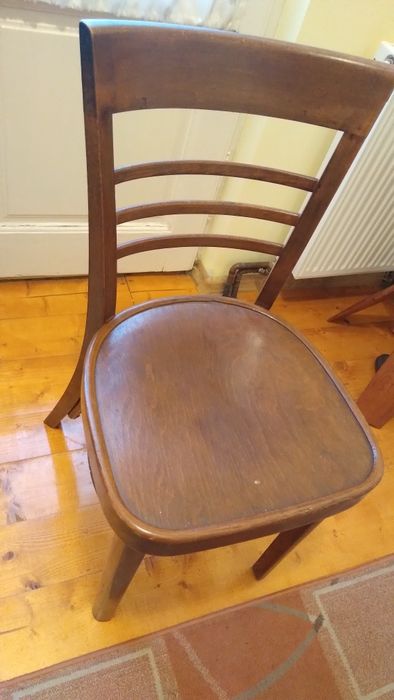 Masă,  scaune și Măsuțe lemn