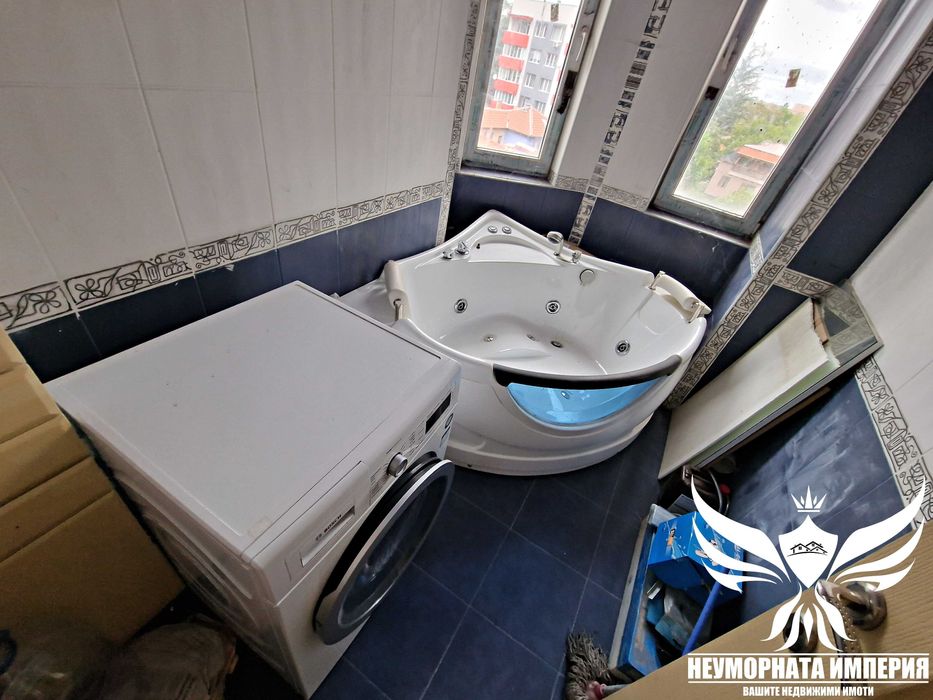 Продава се Тристаен апартамент в Асеновград - 143 кв.м за 1077 €/кв.м - Снимка #6