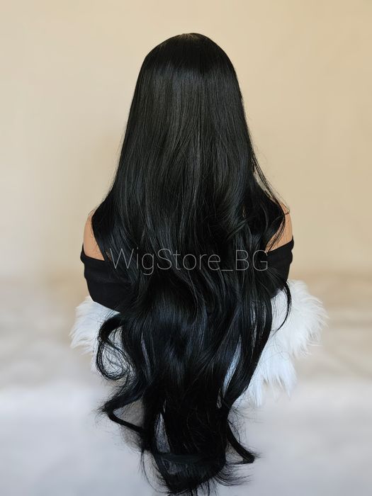 Черна перука без бретон на вълни