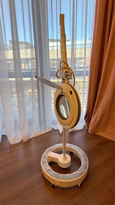 Продам лампу лупу