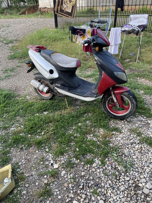 Vand scuter 4 t 50 cc