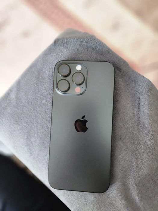 iPhone 16 pro max с гарантия