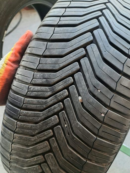 2 anvelope Cross Climate 225 55 r17 Michelin