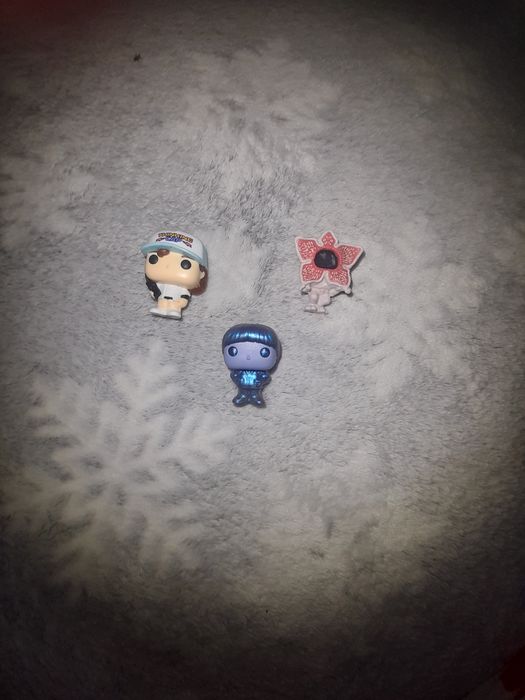 Я продам увыл за 2000тг дастина за 1500тг демагргана за 650.