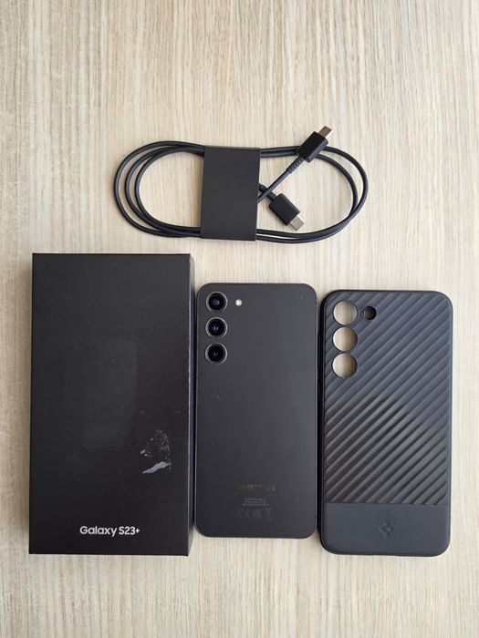 De vânzare Samsung galaxy S23 plus, dual SIM, 8 GB  RAM, 256 GB, 5G, Phantom  Black