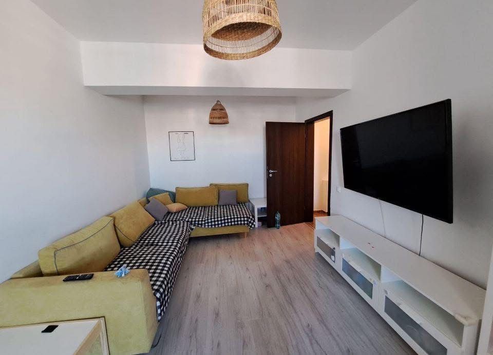 Inchiriez Apartament 3 camere Metalurgiei