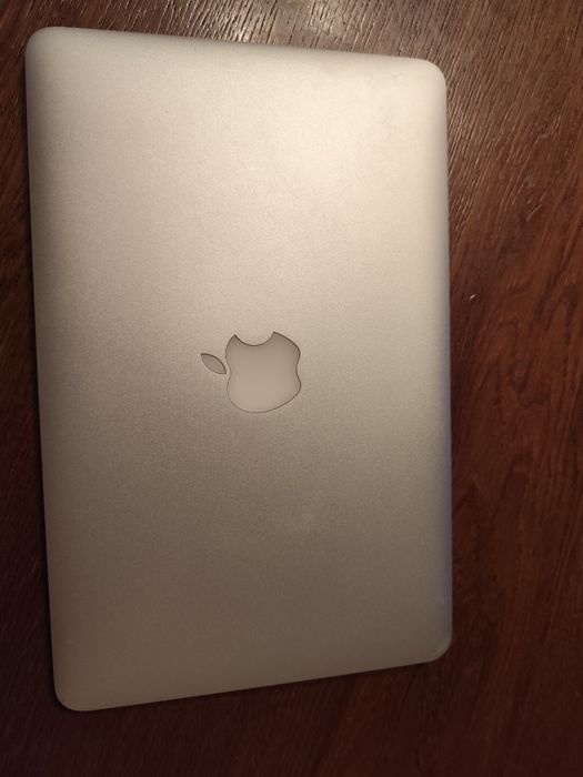 MacBook Air 11" A1465, 2015 1.6GHz 4Gb RAM 128Gb SSD