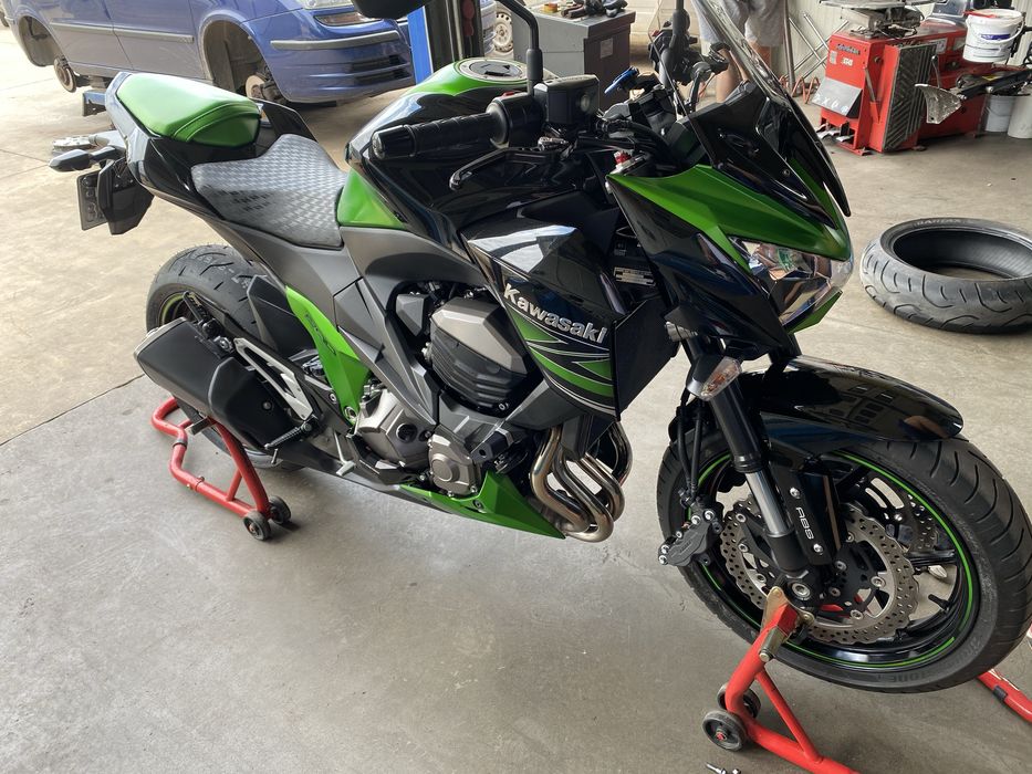 Мотоциклет Kawasaki Z800 2014 година