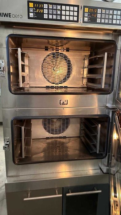 Cuptor Miwe Aero panificatie patiserie 4+4 tavi si suport