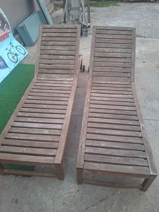 Дървен шезлонг ..