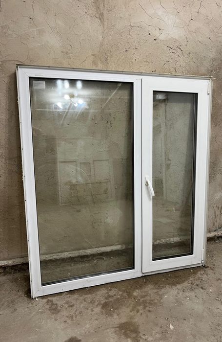 Продам пластиковое окно