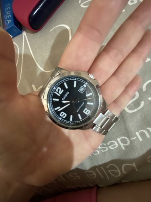Продам часы Casio (б/у)