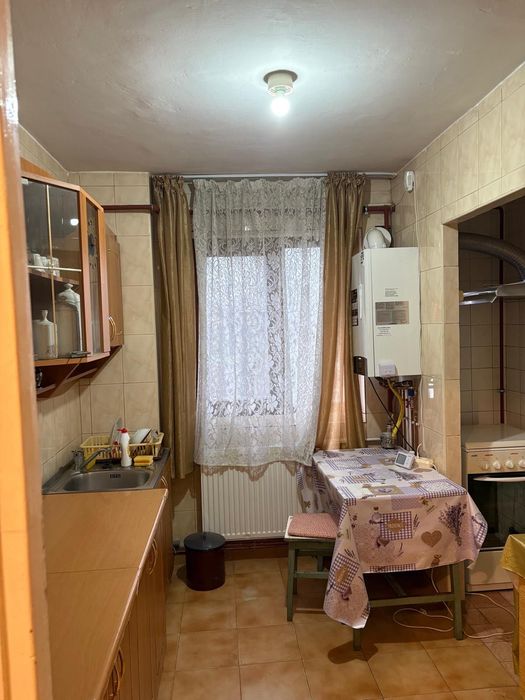 2 camere, semidecomandat, Brazdă, etaj 4