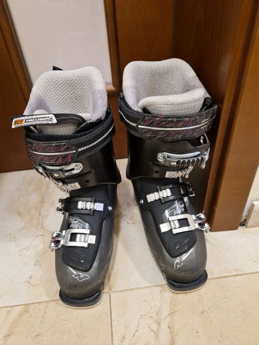 Ски Rossignol Famous 8, 149 см + обувки Nordica NXT N2 размер 24