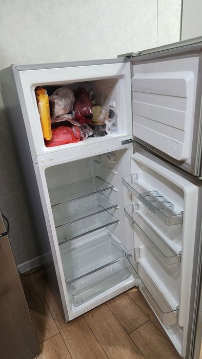 Холодильник Midea