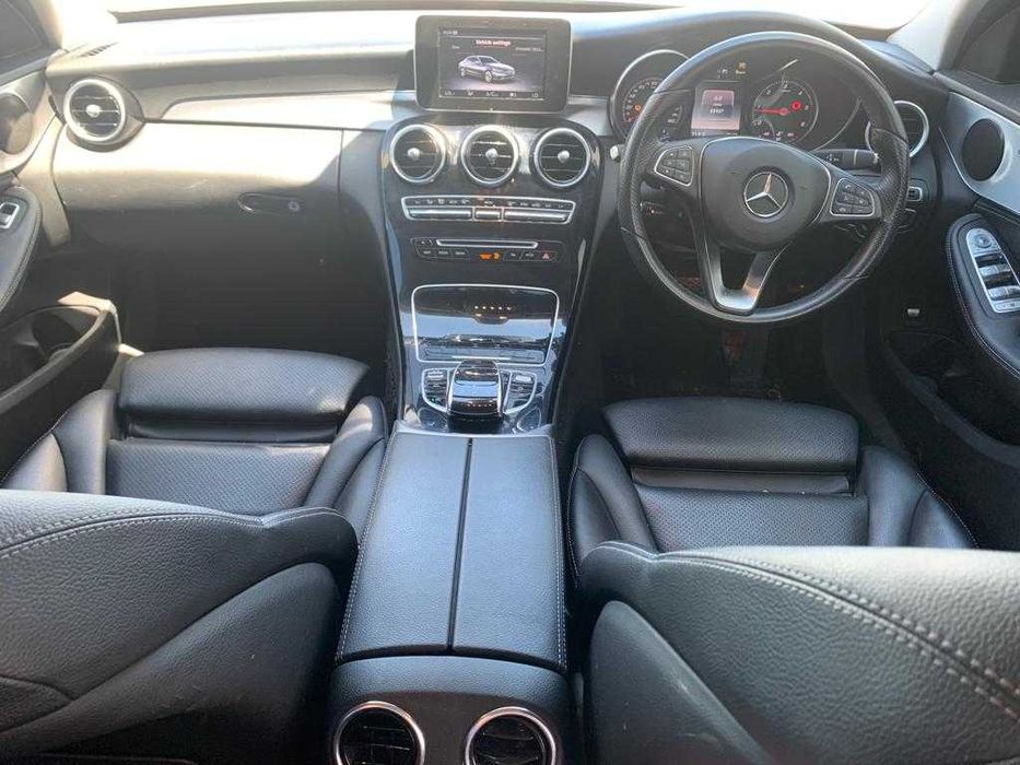 Dezmembrez mercedes c class w205/bara fata w205/far w205/stop w205