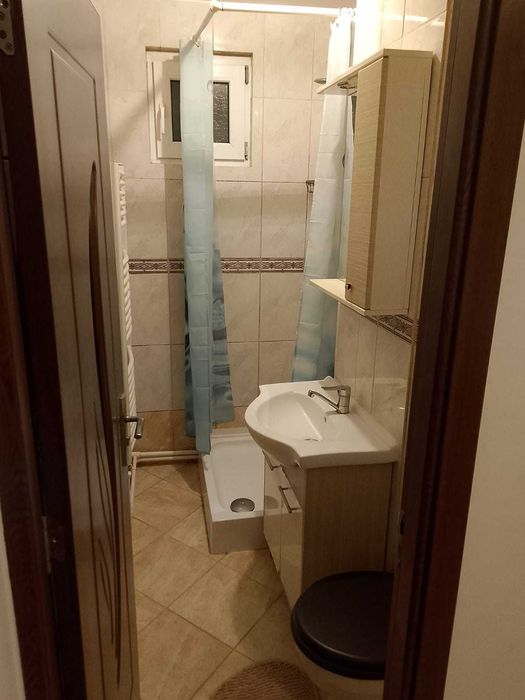 Inchiriez apartament 2 camere 1550 LEI