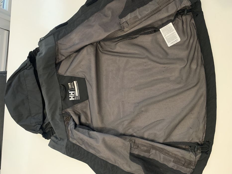 Geacă Helly Hansen 8 ani 128 cm ca nouă