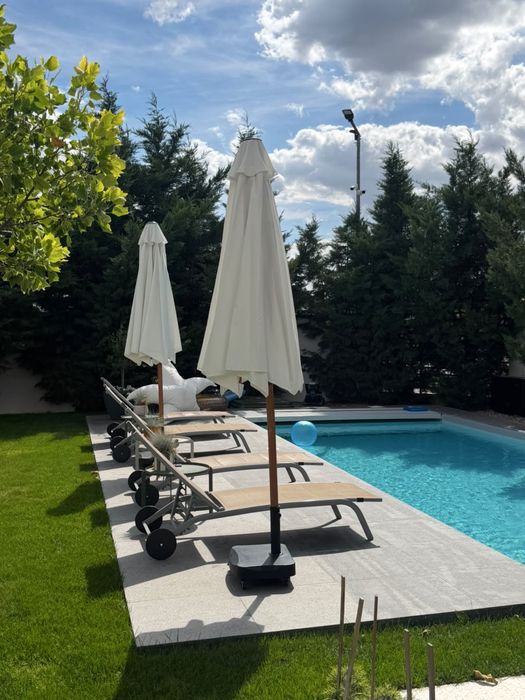 Sezlonguri piscina !