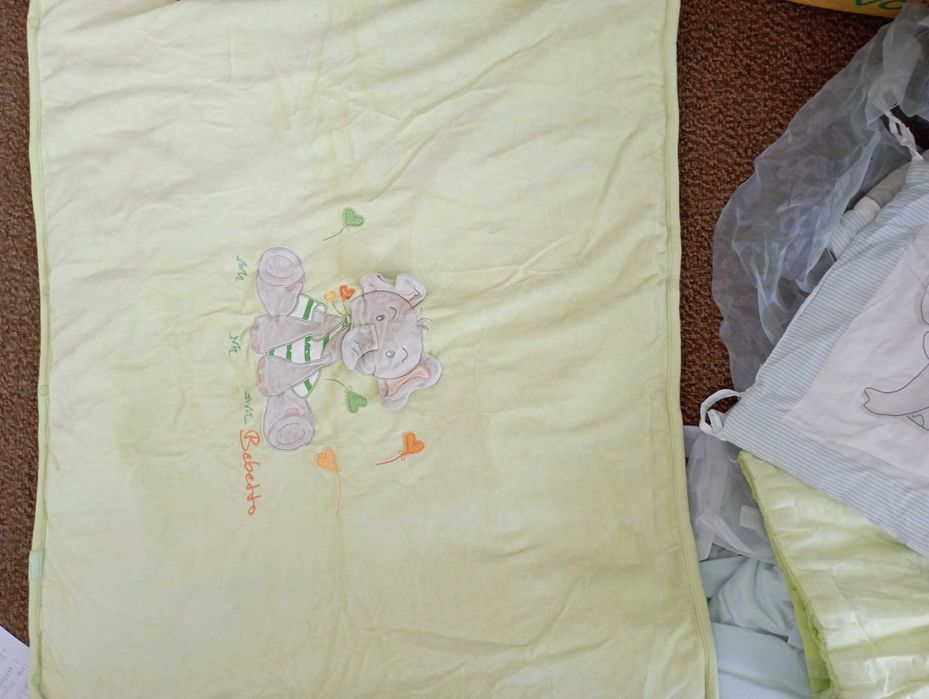 Бебешки одеяла и кърпа за баня. Стандартен размер, в отлично състояние