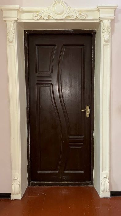 Чистий агаш капылар бар 500,000 келсп беремз