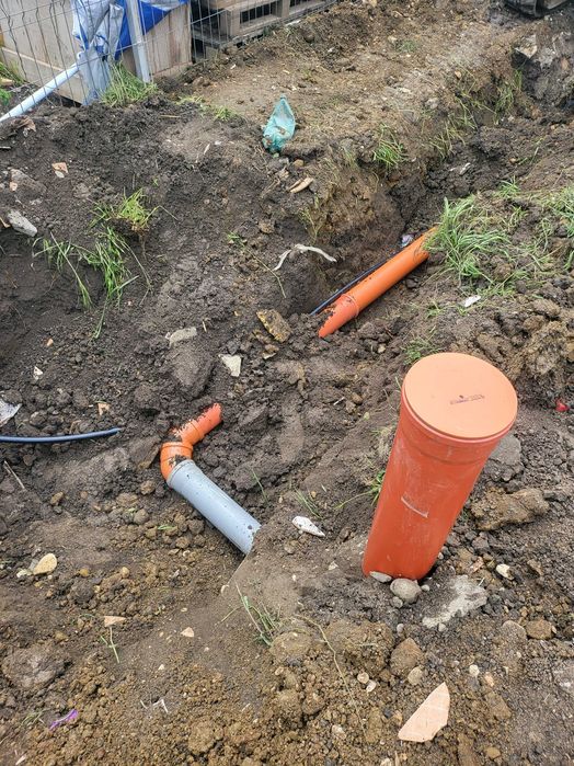 Montaj fose septice săpături și amenajări cu miniexcavator