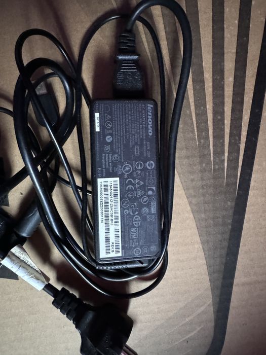 Incarcator Lenovo