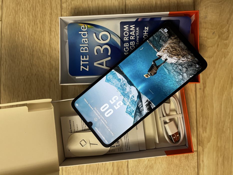 Телефон ZTE Blade A36