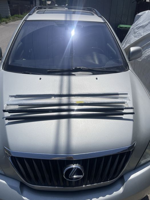 Молдинг стекла двери RX 330/350