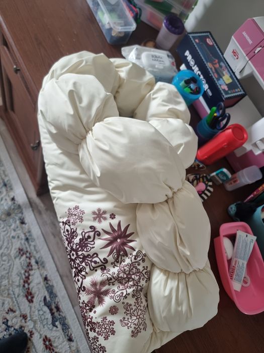 Продам кокон, зима . Цена 9000