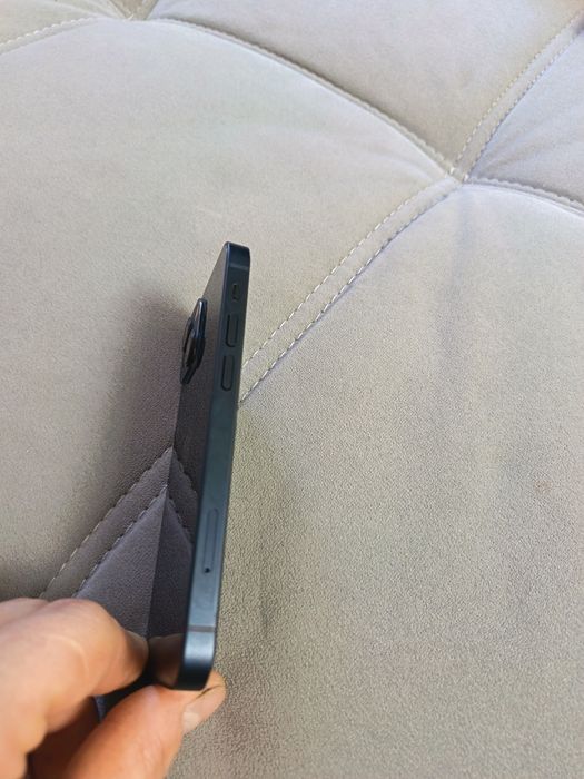 Продам телефон Айфон