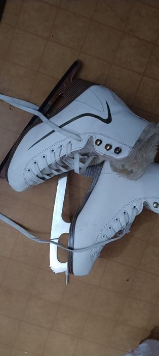 Продам коньки 37 полномерки