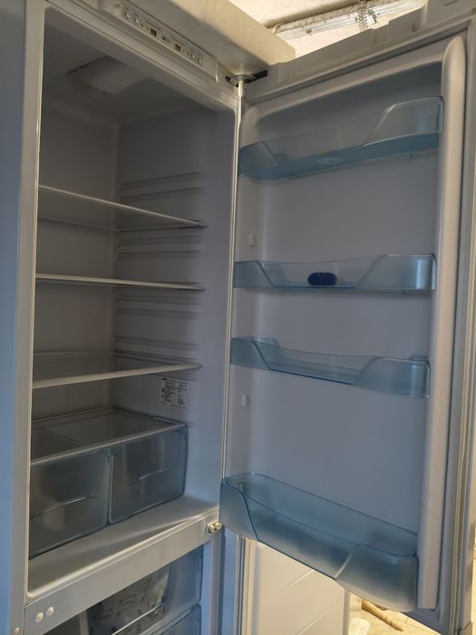 Продам холодильник Бирюса