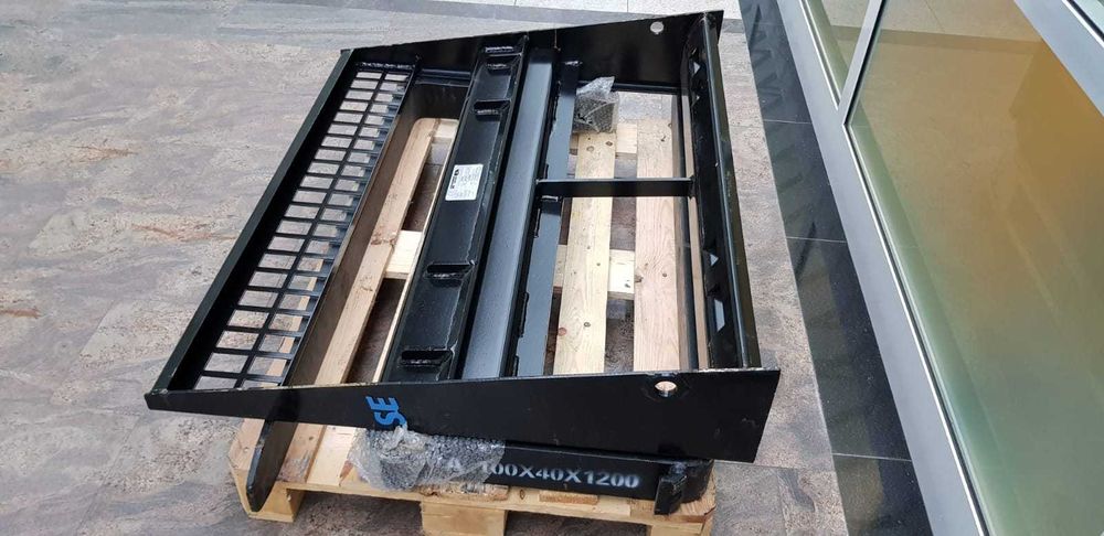 Furci Bobcat - lame ghiare- Kit furci Bobcat paleti cu cadru protectie