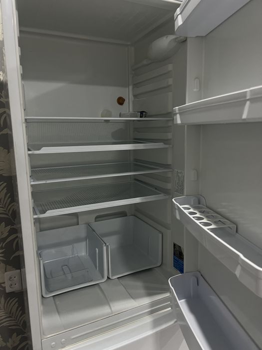 Холодильник рабочий