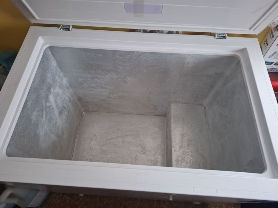 Продавам фризер ракла горенйя.360.л