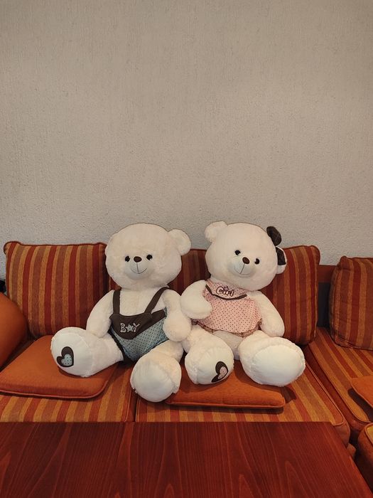 Големи пюшени мечета