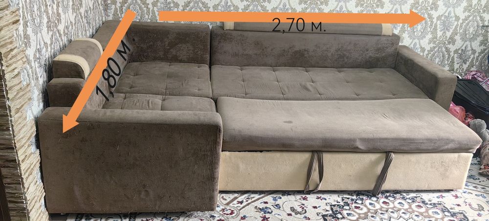 Продаётся диван угловой.