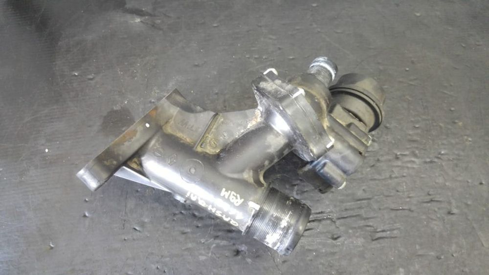 Carcasa termostat nissan qashqai 2 j11 1.6 dci r9m 110600686r