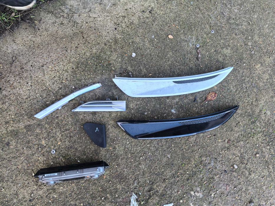 Ford Kuga лайсни