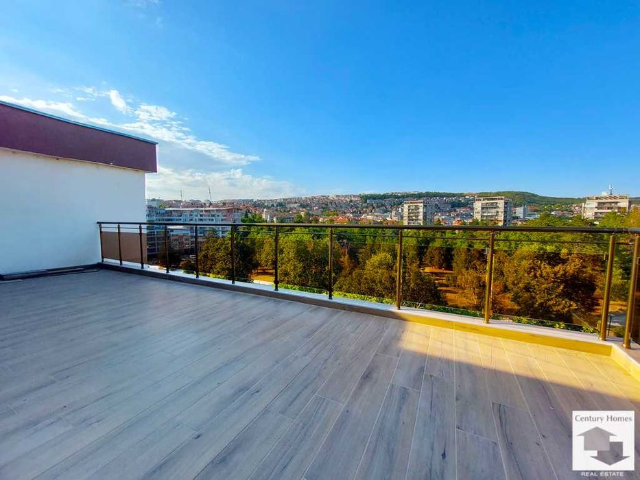 104957 Панорамен апартамент с 2 спални в центъра на Велико Търново