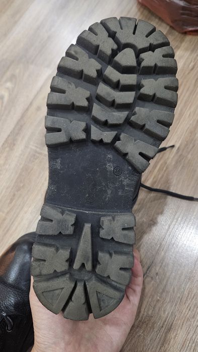 Зимние ботинки на девочку 36 р