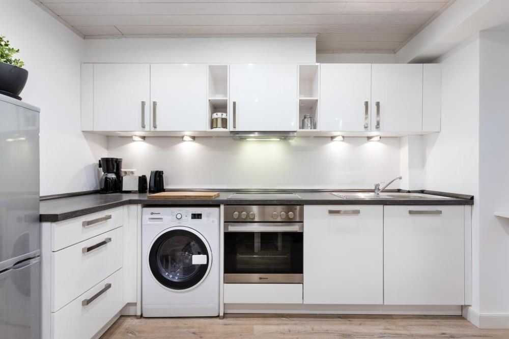 Продава се Тристаен апартамент в София, Студентски град - 97 кв.м за 1096 €/кв.м - Снимка #13