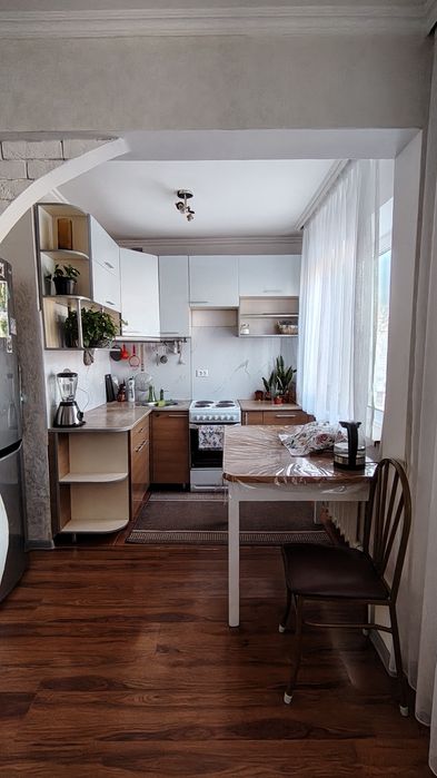 Продаётся 2х комнатная квартира