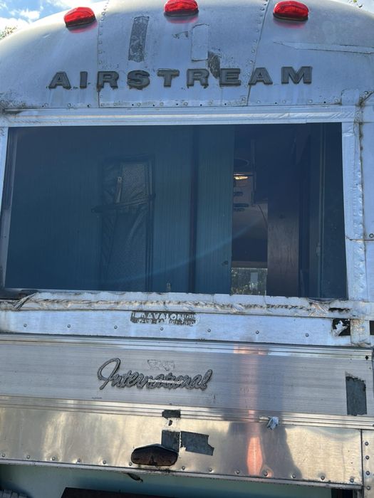 КАРАВАНИ airstream