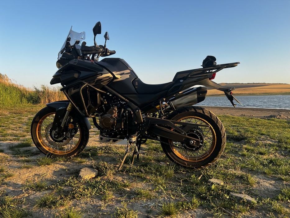 Motocicleta Voge 625 DSX