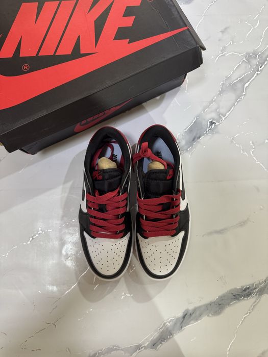 Nike Jordan 1 low red