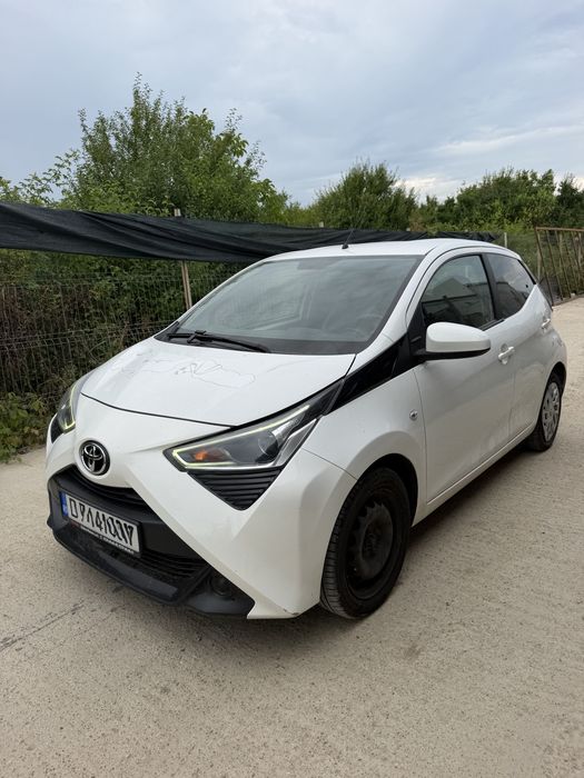 Toyota Aygo 2021 1.0 Benzina 130.000 KM usor avariat /avariate / lovit / lovite